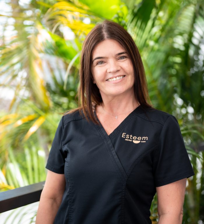 Cora — Senior Dental Assistant